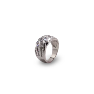 Eleganter silberner Ring