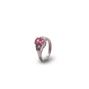 Eleganter Rosa-Diamantenring.