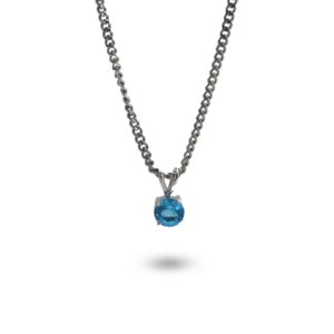 Kettenanhänger mit blauem Zirkonia-Stein.