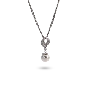 Elegante Perlenanhänger, mit Diamantbesatz.